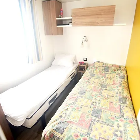 Holiday Camping Les Charmettes - 4 別荘 レ・マトゥ