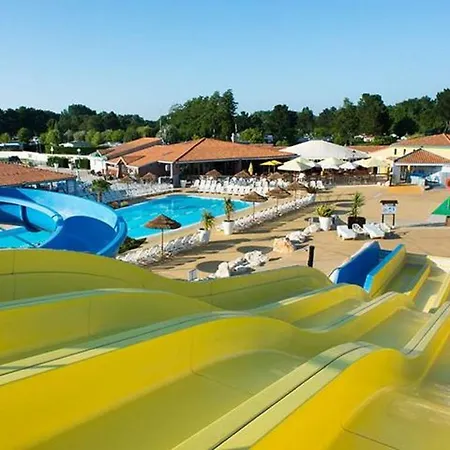 Holiday Camping Les Charmettes - 4 別荘